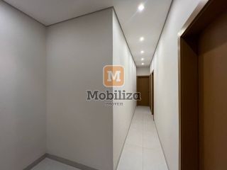 Casa com 4 quartos sendo 2 suítes e piscina aquecida no Bosque do Rio Madeira