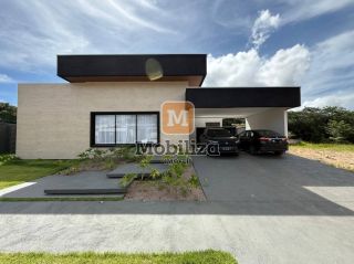 Casa com 4 quartos sendo 2 suítes e piscina aquecida no Bosque do Rio Madeira