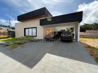 Casa com 4 quartos sendo 2 suítes e piscina aquecida no Bosque do Rio Madeira