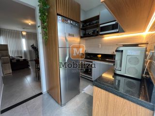 Casa com 2 dormitórios e quintal amplo no Condomínio Lagoa Azul