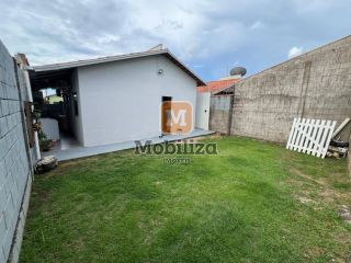 Casa com 2 dormitórios e quintal amplo no Condomínio Lagoa Azul