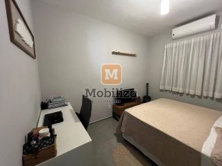 Casa com 2 dormitórios e quintal amplo no Condomínio Lagoa Azul