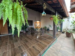 Exclusividade - Casa com 3 dormitórios, energia solar e móveis planejados em uma região em expansão