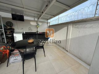 Apartamento térreo com terreno e 2 dormitórios no Condomínio Urca