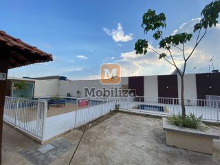 Apartamento térreo com terreno e 2 dormitórios no Condomínio Urca