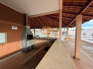 Apartamento térreo com terreno e 2 dormitórios no Condomínio Urca