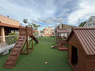 Apartamento térreo com terreno e 2 dormitórios no Condomínio Urca