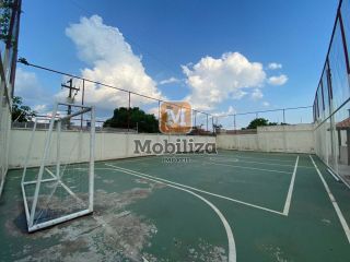 Apartamento térreo com terreno e 2 dormitórios no Condomínio Urca