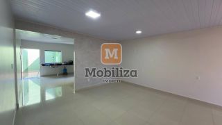 Casa com 3 dormitórios e piscina no bairro Flodoaldo Pontes Pinto