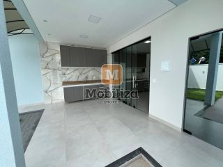 Casa com 3 suítes sendo 1 com closet e quintal com piscina no Bosque do Rio Madeira