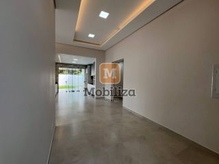 Casa com 3 suítes sendo 1 com closet e quintal com piscina no Bosque do Rio Madeira