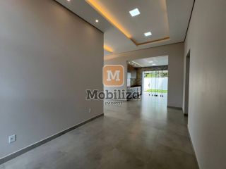 Casa com 3 suítes sendo 1 com closet e quintal com piscina no Bosque do Rio Madeira