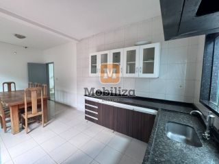Exclusividade - Sobrado com 3 quartos sendo 2 suítes, quintal espaçoso e edícula no bairro Agenor de Carvalho