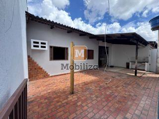 Exclusividade - Sobrado com 3 quartos sendo 2 suítes, quintal espaçoso e edícula no bairro Agenor de Carvalho
