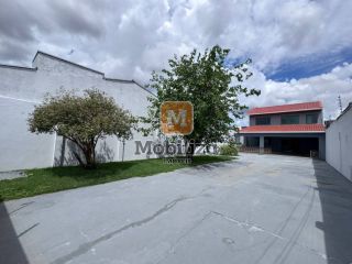 Exclusividade - Sobrado com 3 quartos sendo 2 suítes, quintal espaçoso e edícula no bairro Agenor de Carvalho