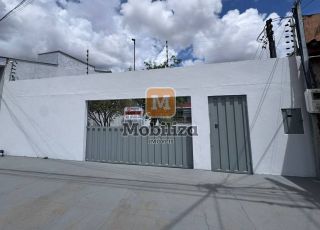Exclusividade - Sobrado com 3 quartos sendo 2 suítes, quintal espaçoso e edícula no bairro Agenor de Carvalho