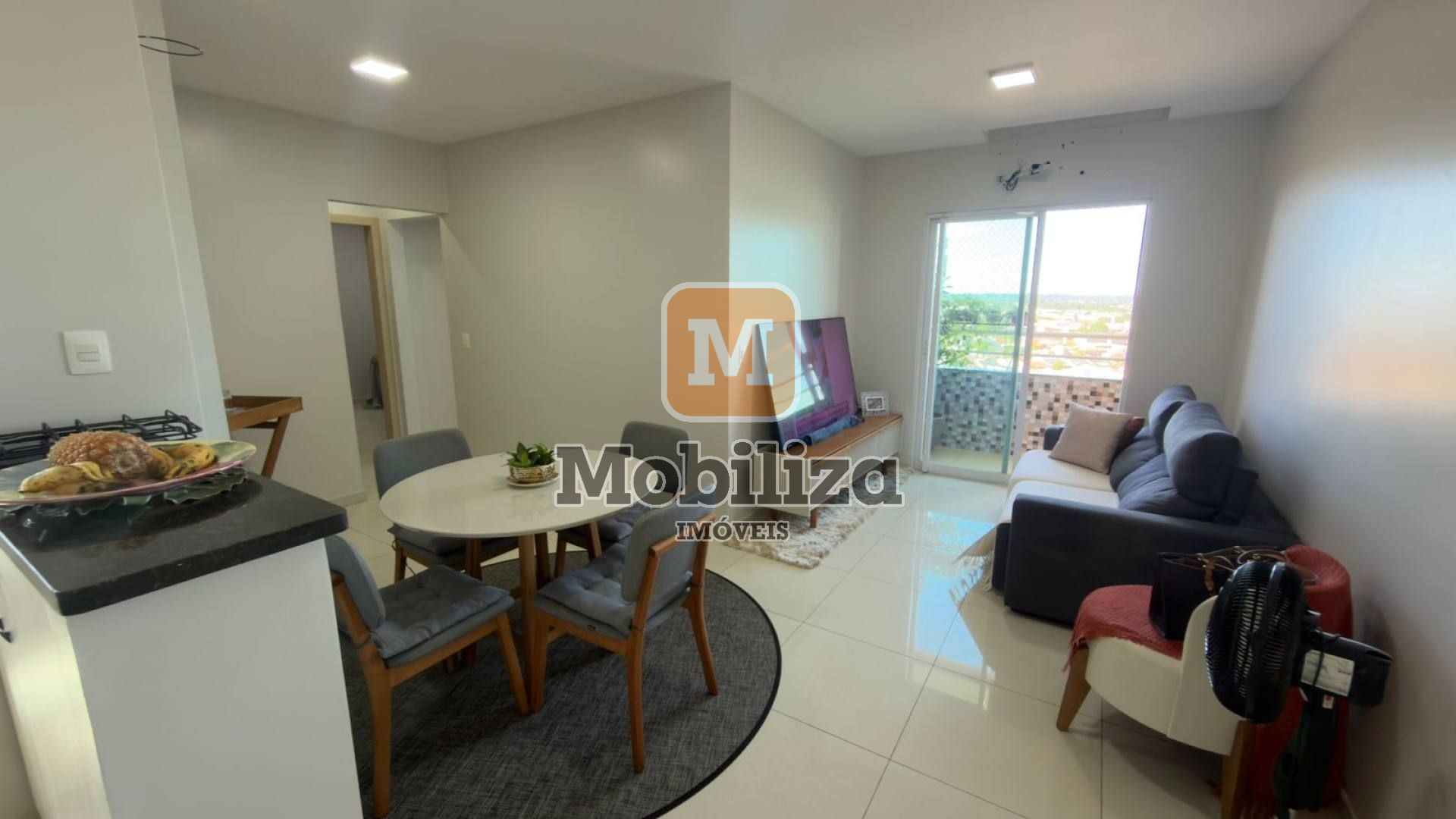 Apartamento modificado andar alto com 3 quartos sendo 1 suíte no Condomínio Ipê