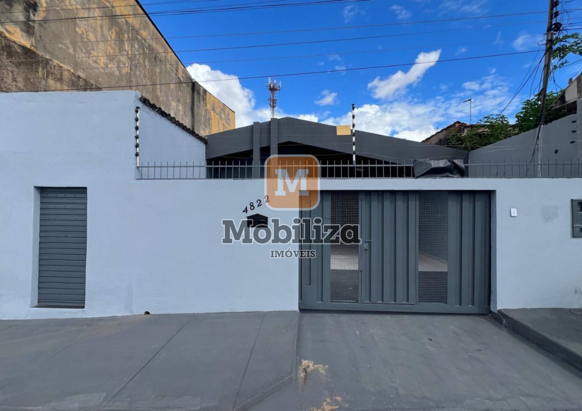 Casa com 4 quartos sendo 2 suítes no Conjunto Marechal Rondon 250M²