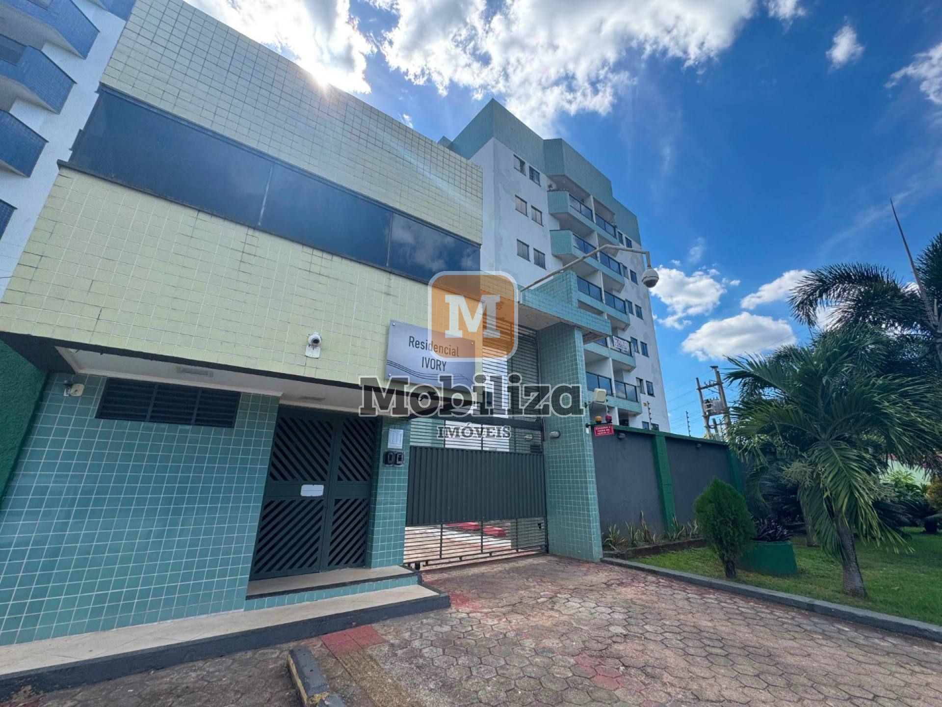 Apartamento com 3 quartos sendo 1 suíte no Condomínio Ivory 91m²