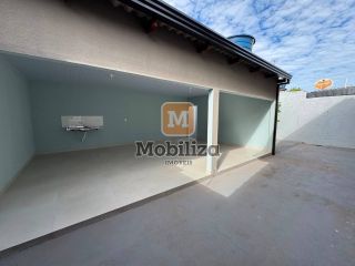 Casa com 3 dormitórios sendo 1 suíte, quintal amplo e edícula no bairro Igarapé