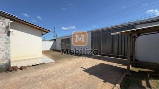 Casa ampla com 3 quartos sendo 1 suíte e terreno de 900m² no bairro Igarapé