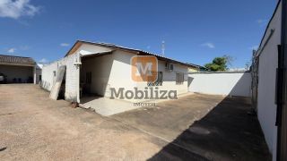 Casa ampla com 3 quartos sendo 1 suíte e terreno de 900m² no bairro Igarapé