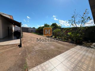 Casa ampla com 3 quartos sendo 1 suíte e terreno de 900m² no bairro Igarapé
