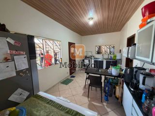 Casa ampla com 3 quartos sendo 1 suíte e terreno de 900m² no bairro Igarapé