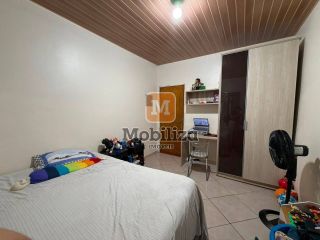 Casa ampla com 3 quartos sendo 1 suíte e terreno de 900m² no bairro Igarapé