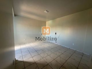Apartamento com 2 dormitórios e vagas de garagem paralelas no Condomínio RK