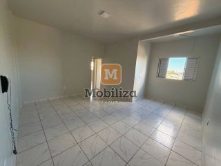 Apartamento com 2 dormitórios e vagas de garagem paralelas no Condomínio RK