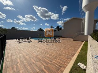 Sobrado com 3 suítes e amplo quintal no Condomínio Parintins