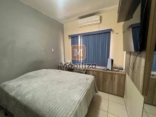 Casa ampliada com 4 dormitórios sendo 2 suítes e quintal espaçoso no condomínio San Matheus