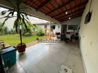 Casa ampliada com 4 dormitórios sendo 2 suítes e quintal espaçoso no condomínio San Matheus
