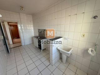 Apartamento andar alto com 3 dormitórios sendo 1 suíte no Condomínio Pinhais 1