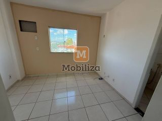 Apartamento andar alto com 3 dormitórios sendo 1 suíte no Condomínio Pinhais 1