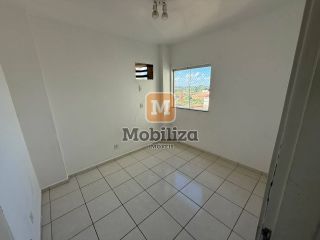 Apartamento andar alto com 3 dormitórios sendo 1 suíte no Condomínio Pinhais 1
