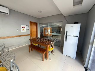 Apartamento andar alto com 3 dormitórios sendo 1 suíte no Condomínio Pinhais 1