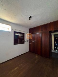 Exclusividade - Sobrado com piscina, quintal amplo e 3 quartos sendo 1 suíte no bairro Agenor de Carvalho