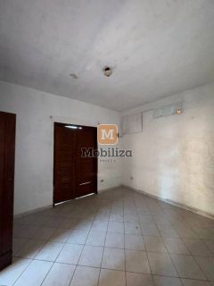 Exclusividade - Sobrado com piscina, quintal amplo e 3 quartos sendo 1 suíte no bairro Agenor de Carvalho