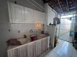 Casa com 4 dormitórios sendo 1 suíte e piscina privativa no bairro Flodoaldo Pontes Pinto