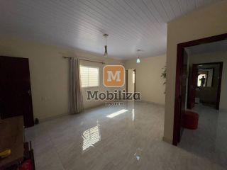 Casa com 4 dormitórios sendo 1 suíte e piscina privativa no bairro Flodoaldo Pontes Pinto