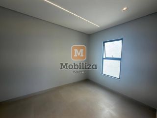 Sobrado sofisticado e de alto padrão com 4 dormitórios sendo 3 suítes, piscina e churrasqueira no Lagunas Residencial Club