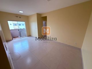 Apartamento andar alto com 2 dormitórios e sala com sacada no Condomínio Araucária 1