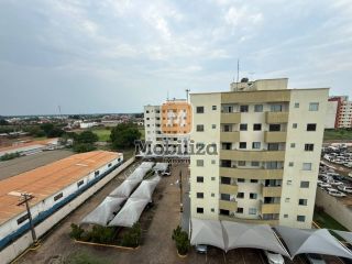 Apartamento andar alto com 2 dormitórios e sala com sacada no Condomínio Araucária 1