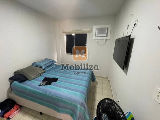 Apartamento andar alto com 2 dormitórios e móveis planejados no Condomínio Araucária 1