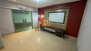 Casa com 4 suítes, ambientes espaçosos, área gourmet e piscina no Condomínio Bougainville