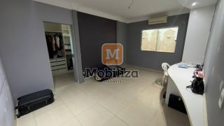 Casa com 4 suítes, ambientes espaçosos, área gourmet e piscina no Condomínio Bougainville