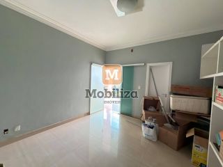 Casa com 4 suítes, ambientes espaçosos, área gourmet e piscina no Condomínio Bougainville