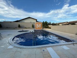 Casa alto padrão com energia solar, 3 suítes amplas, área gourmet e piscina com prainha no Condomínio Alberto Jaquier